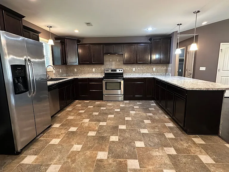 335 Lyle Curtis Cir — Photo 11