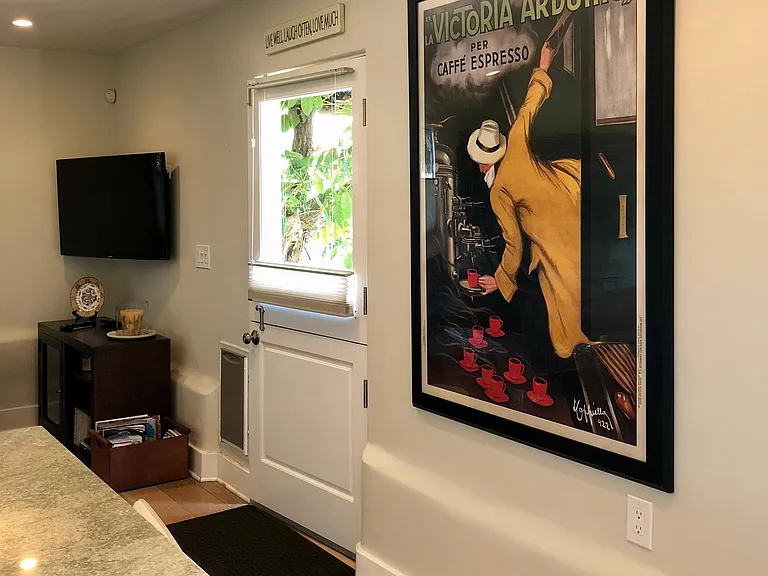 550 Scenic Dr #A — Photo 5