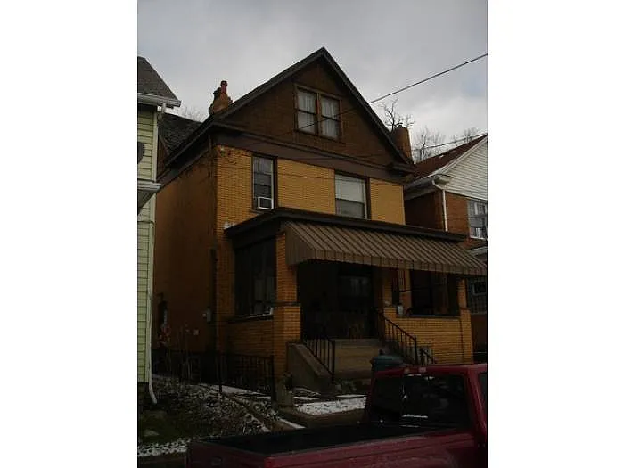 447 E 7th Ave photo 1