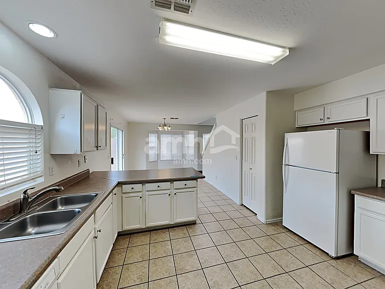 6656 E Virginia St — Photo 3