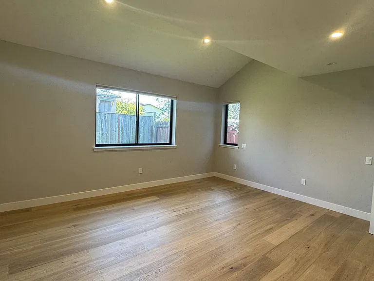 11 Spruce St #11 — Photo 12