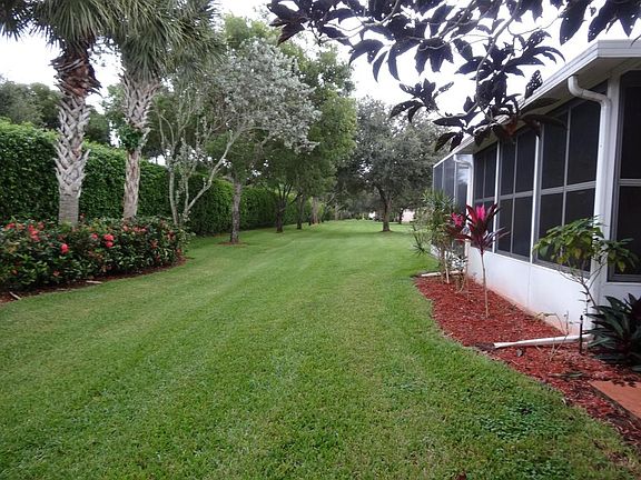 2nd image of 5937 Cocowood Ct