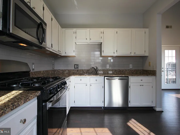 46598 Drysdale Ter #303 — Photo 13
