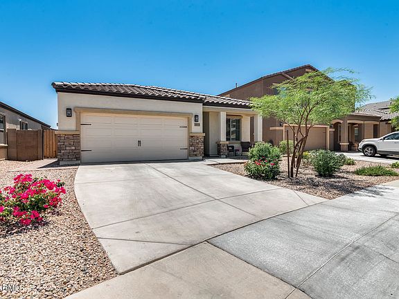 2nd image of 38033 W Vera Cruz Dr