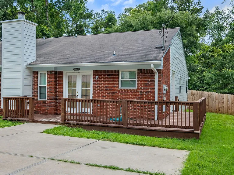 2801 Misty Garden Cir — Photo 1