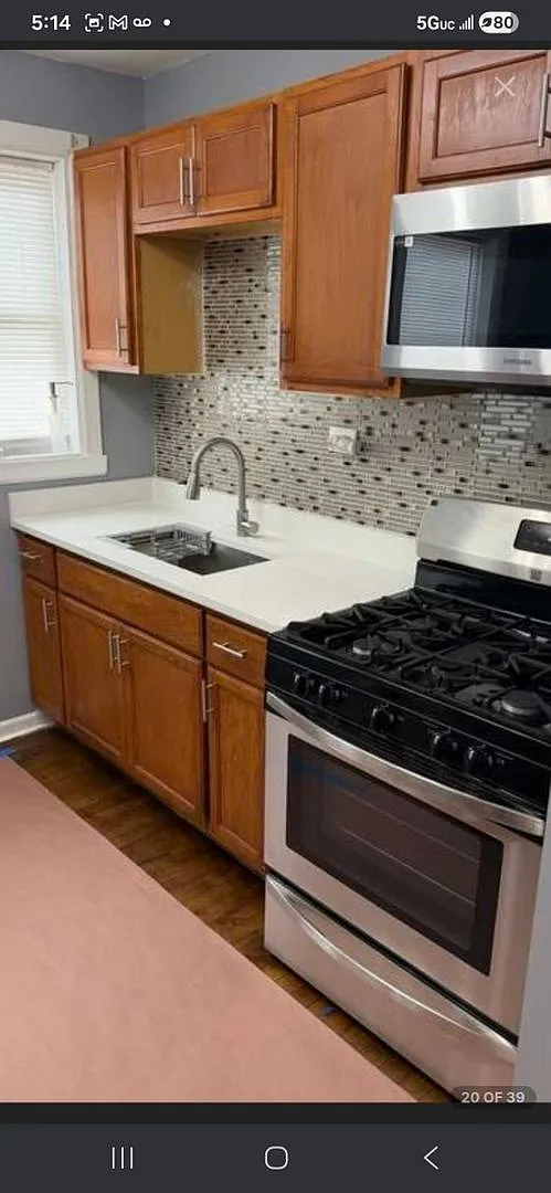 Recent Rehabbed 2- 2bedroom 1 bath apartments — Photo 4