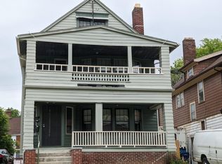 955 Helmsdale Rd, Cleveland Heights, OH 44112