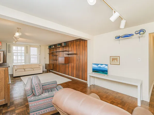 2711 Avenue X image 11 of 41