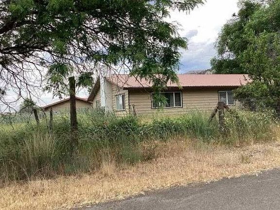 3rd image of 95749 Sunny Slope Ln