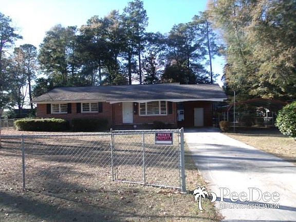 3rd image of 411 N Salem Dr