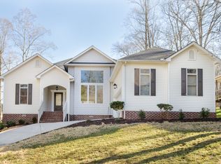 7328 Hounslow Ln, Charlotte, NC 28213