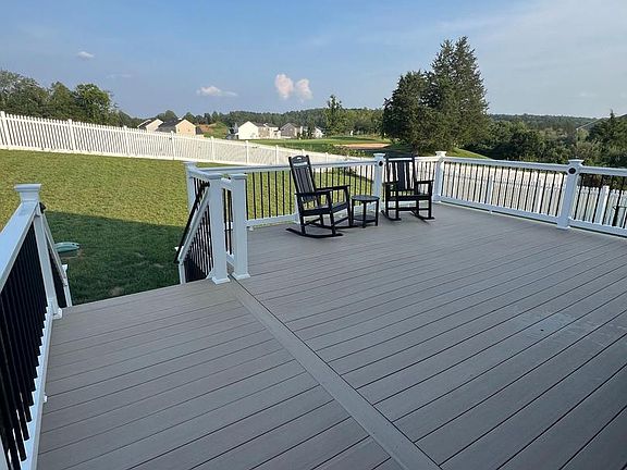 4th image of 2320 Hawkshill Dr