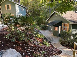 98 Moon Time Dr, Cullowhee, NC 28723