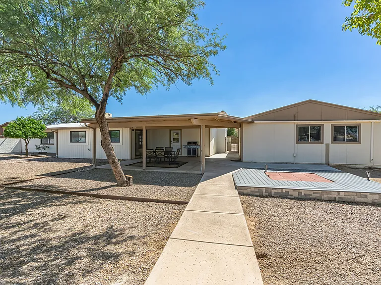 618 W Pine St — Photo 25