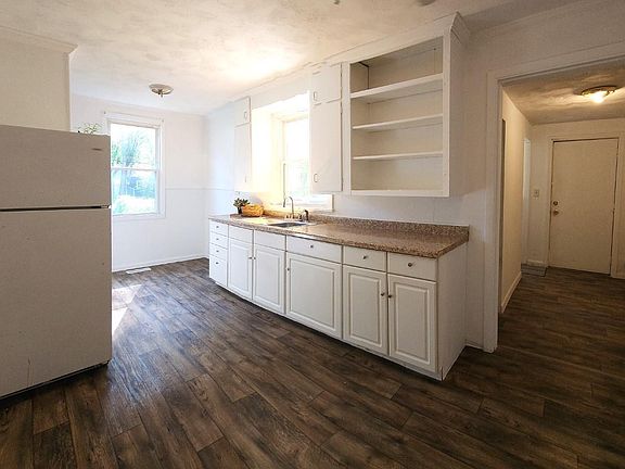 4th image of 1116 W Willcox Ave