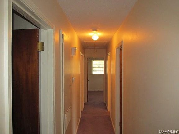 5th image of 4742 Queensbury Ct