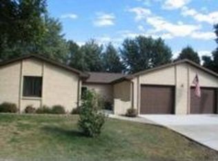4 Anna Ln, Springfield, IL 62703
