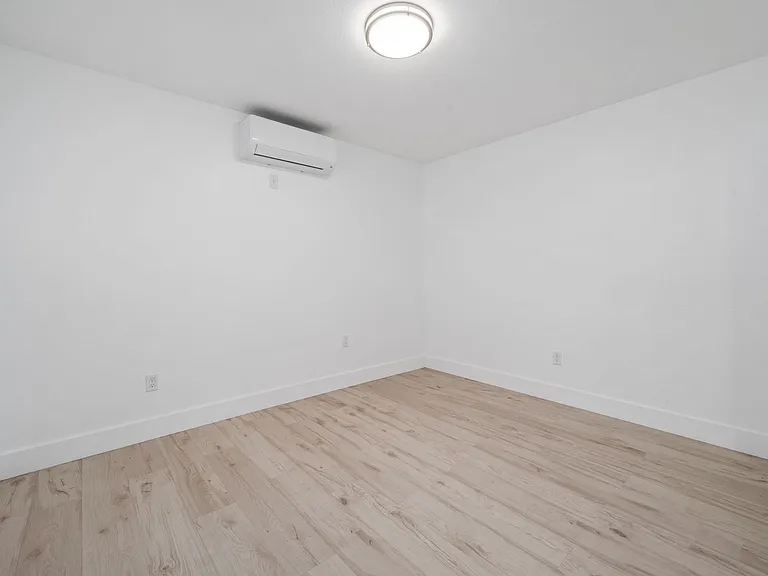 4714 Berryman Ave — Photo 4
