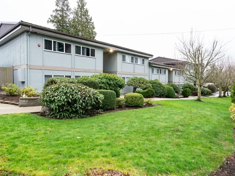 COURTYARD APTS-MUKILTEO — Photo 7