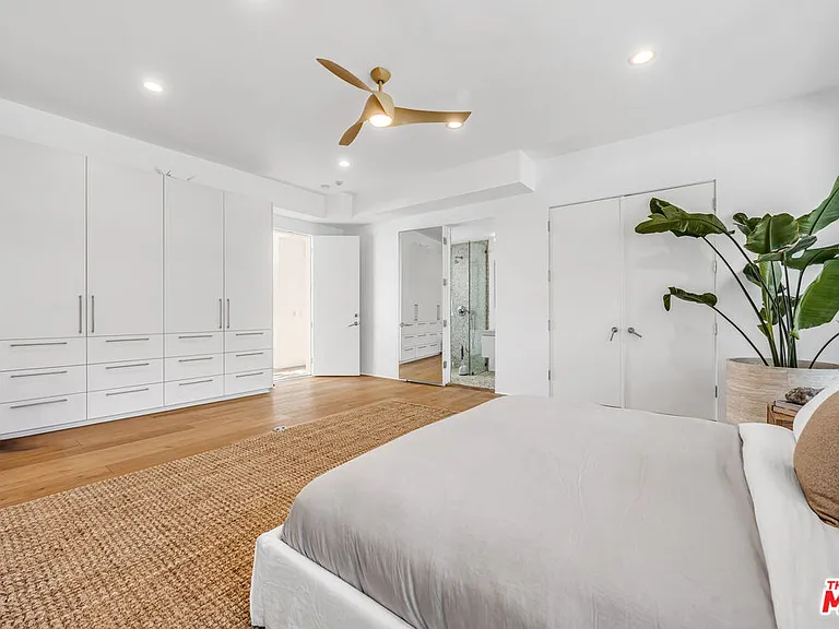 25102 Malibu Rd — Photo 15