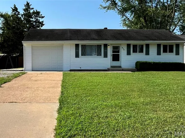 410 W Springfield Rd, Saint Clair, MO 63077