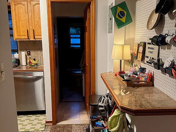 3rd image of 267 Eckford St #2