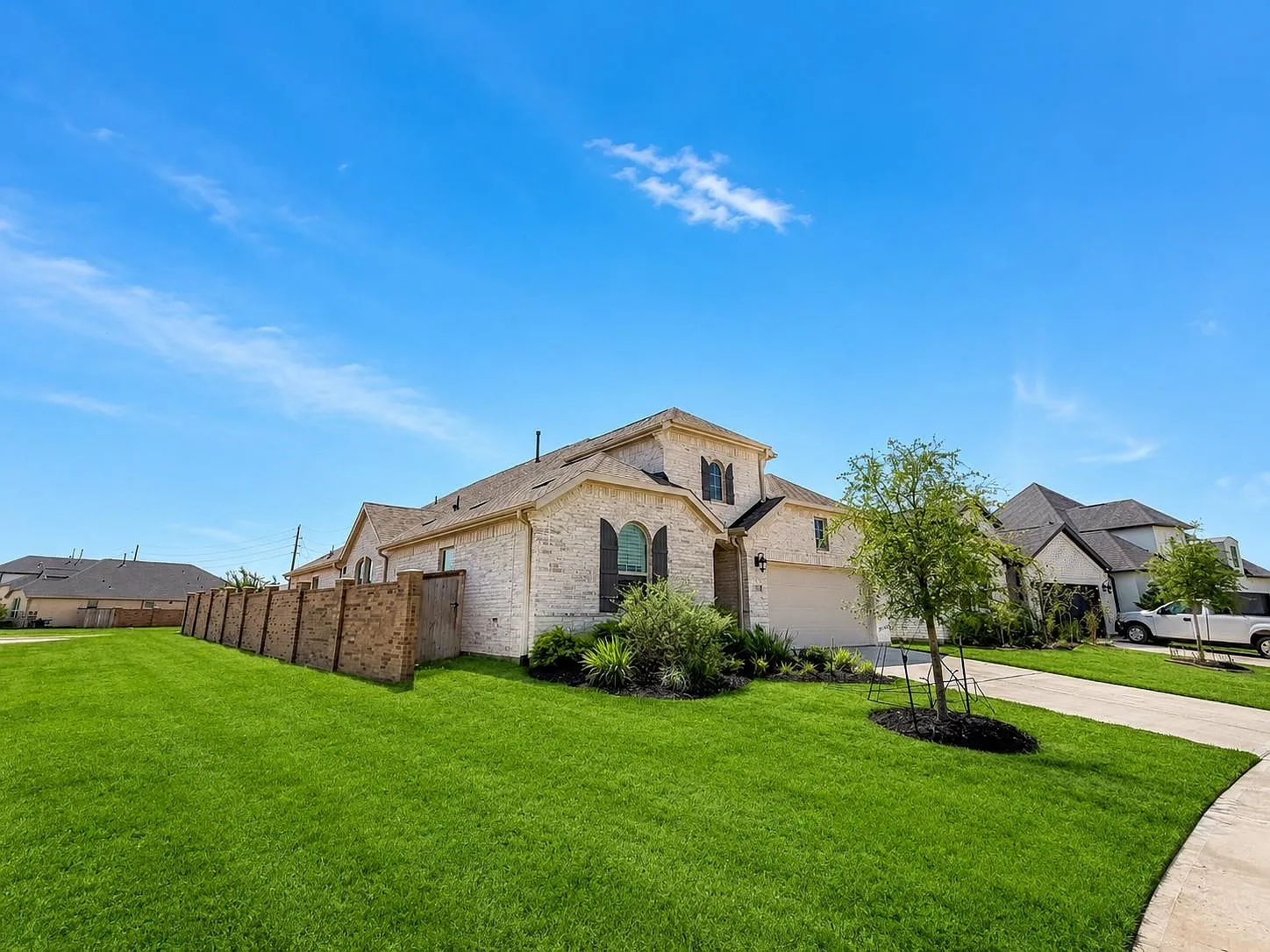 4 bed, 3.5 bath, 2591 sqft, $3,200 — Photo 4