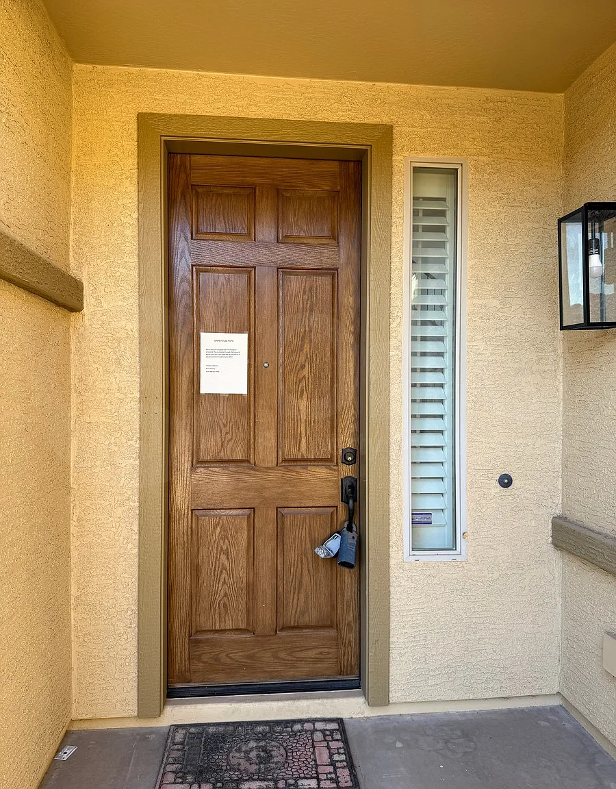 4 bed, 3.0 bath, 3258 sqft, $3,300 — Photo 3