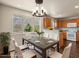 320 Castle Ridge Dr, New Castle, CO 81647