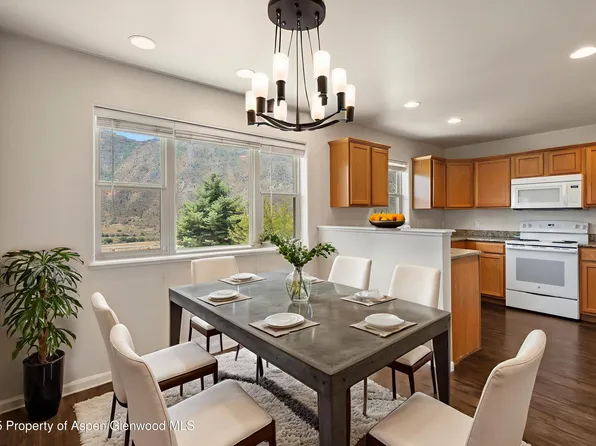 320 Castle Ridge Dr, New Castle, CO 81647