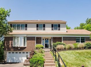 1310 Dundee Dr, Dresher, PA 19025