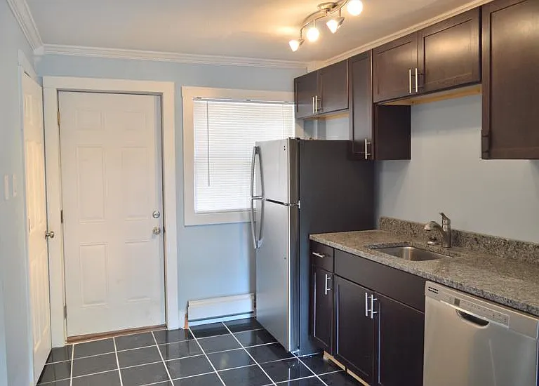 105 Comstock Ave #5 — Photo 2