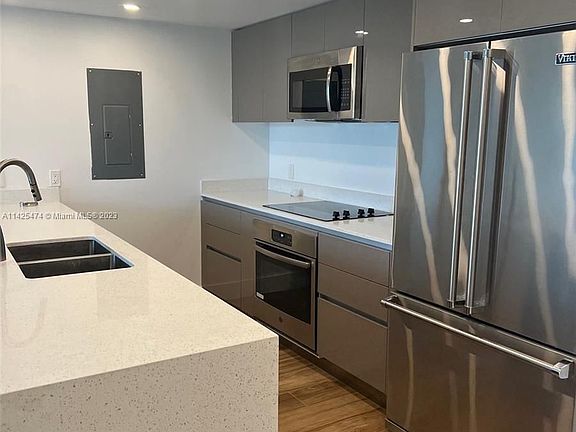 3rd image of 13800 Highland Dr #303
