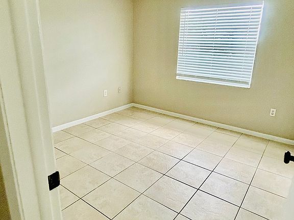 4th image of 18251 Morgan Dr