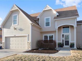 370 W Sunset St, Gardner, KS 66030