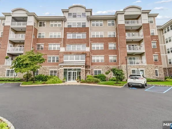 5223 Warrens Way, Wanaque, NJ 07465