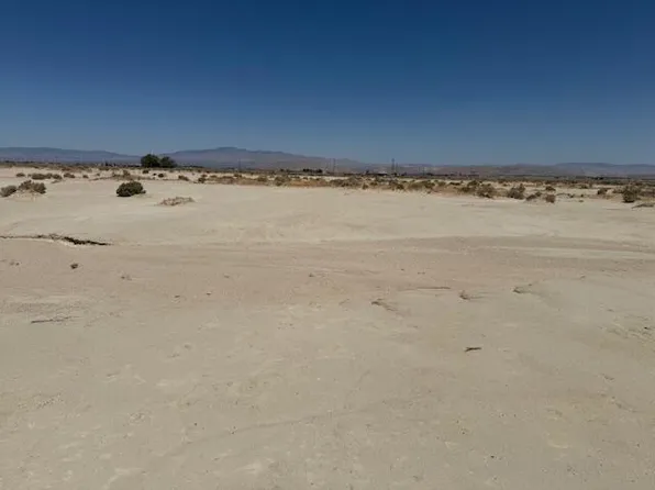 A10 Vic Avenue A10, Lancaster, CA 93536