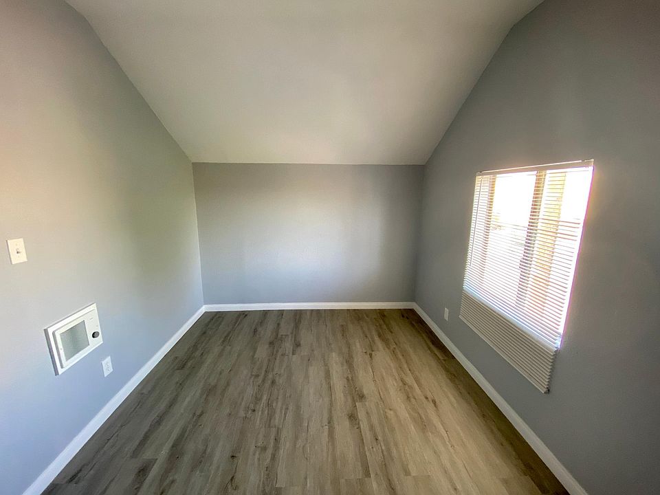 2nd image of 252 S 7th St #5A
