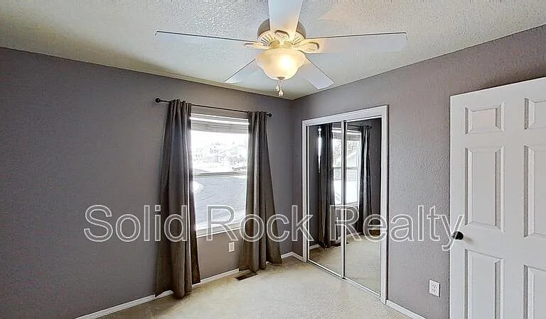 4642 Crow Creek Dr — Photo 16