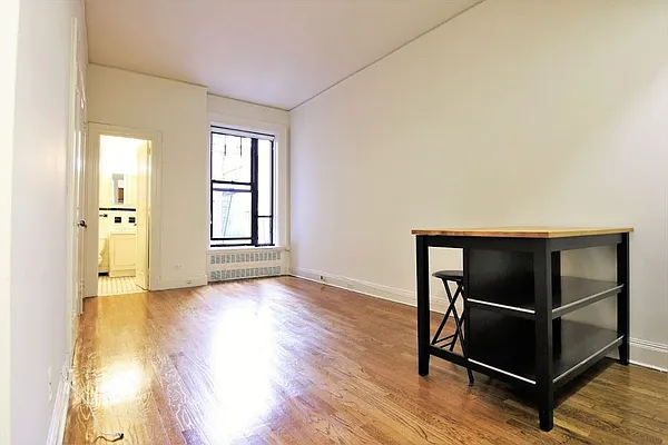 Rented by JK Dansar Corp | media 11