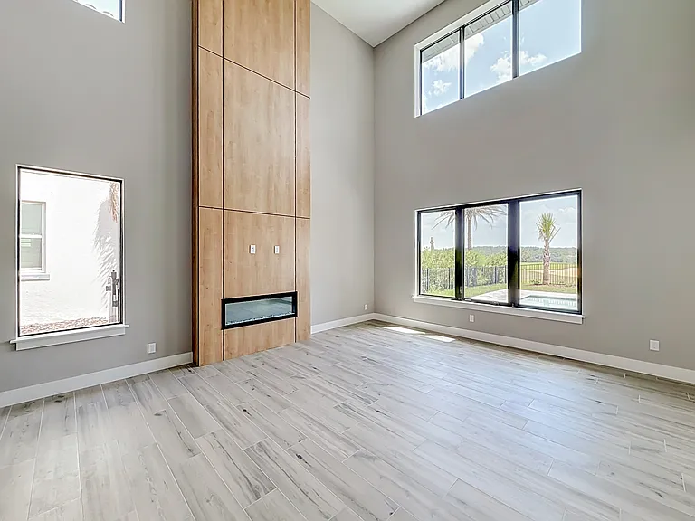 15930 Vetta Dr — Photo 11
