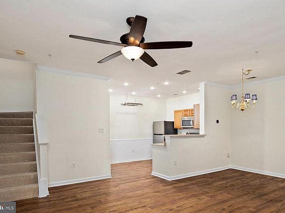 4th image of 8725 Spring Brook Way