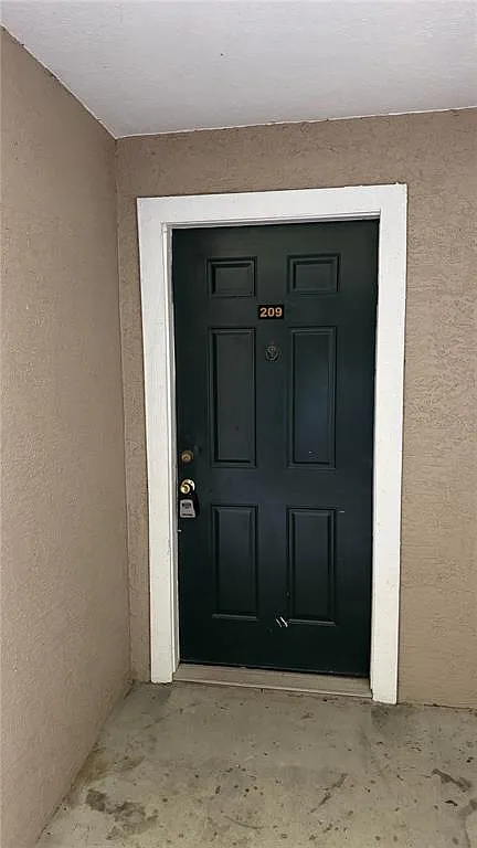 2 bed, 2.0 bath, 1107 sqft, $1,795 — Photo 2