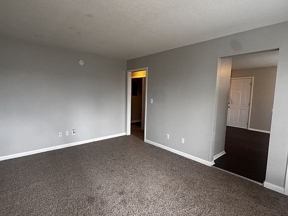 4th image of 4219 3rd Ave #B