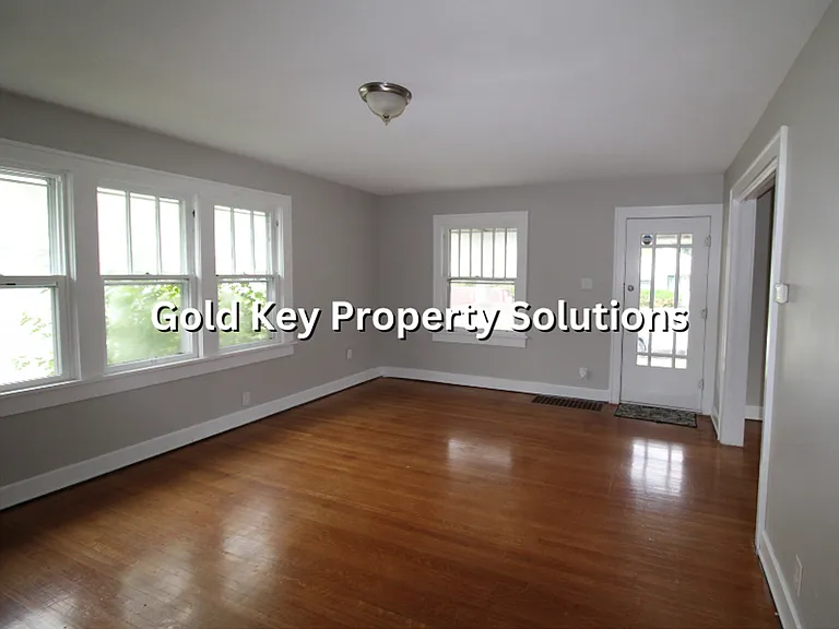 2802 Chase St — Photo 8