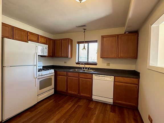 5th image of 2260 Abbeywood Dr APT D