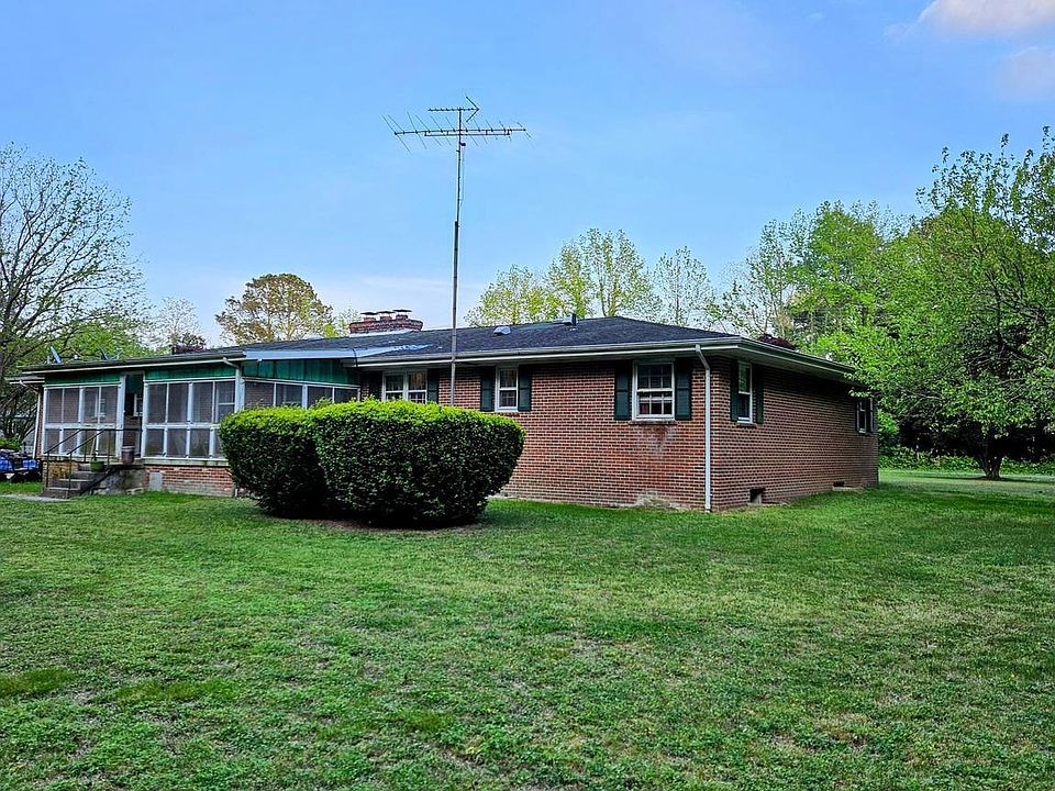 2nd image of 27230 Savageville Rd