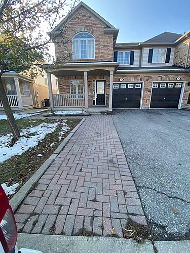28 Tawnie Cres Photo 1