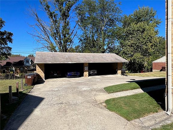 3rd image of 213 Northwood Ave