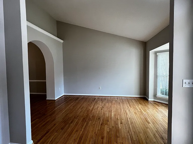 21379 Fultonham Cir — Photo 6